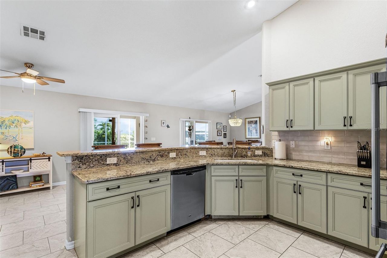 2847 NW 46th Place, Cape Coral, FL 33993 Photo