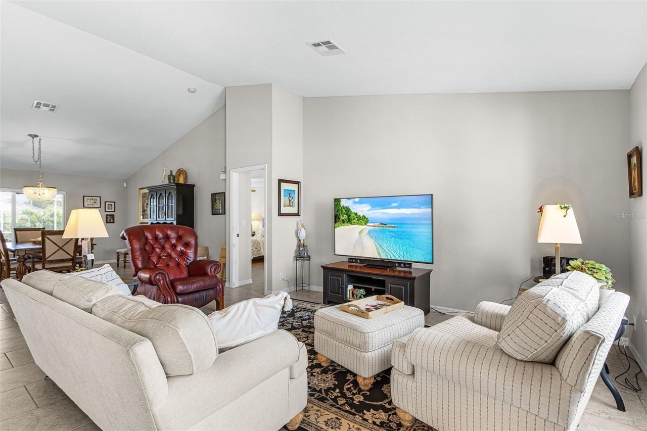 2847 NW 46th Place, Cape Coral, FL 33993 Photo