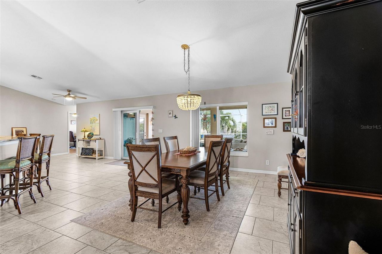2847 NW 46th Place, Cape Coral, FL 33993 Photo