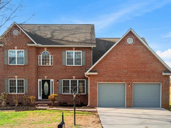 7525 Saddlebrooke Drive, Knoxville, TN 37938