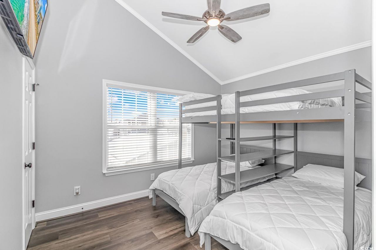 6001 - 1098 S Kings Hwy. Photo 17