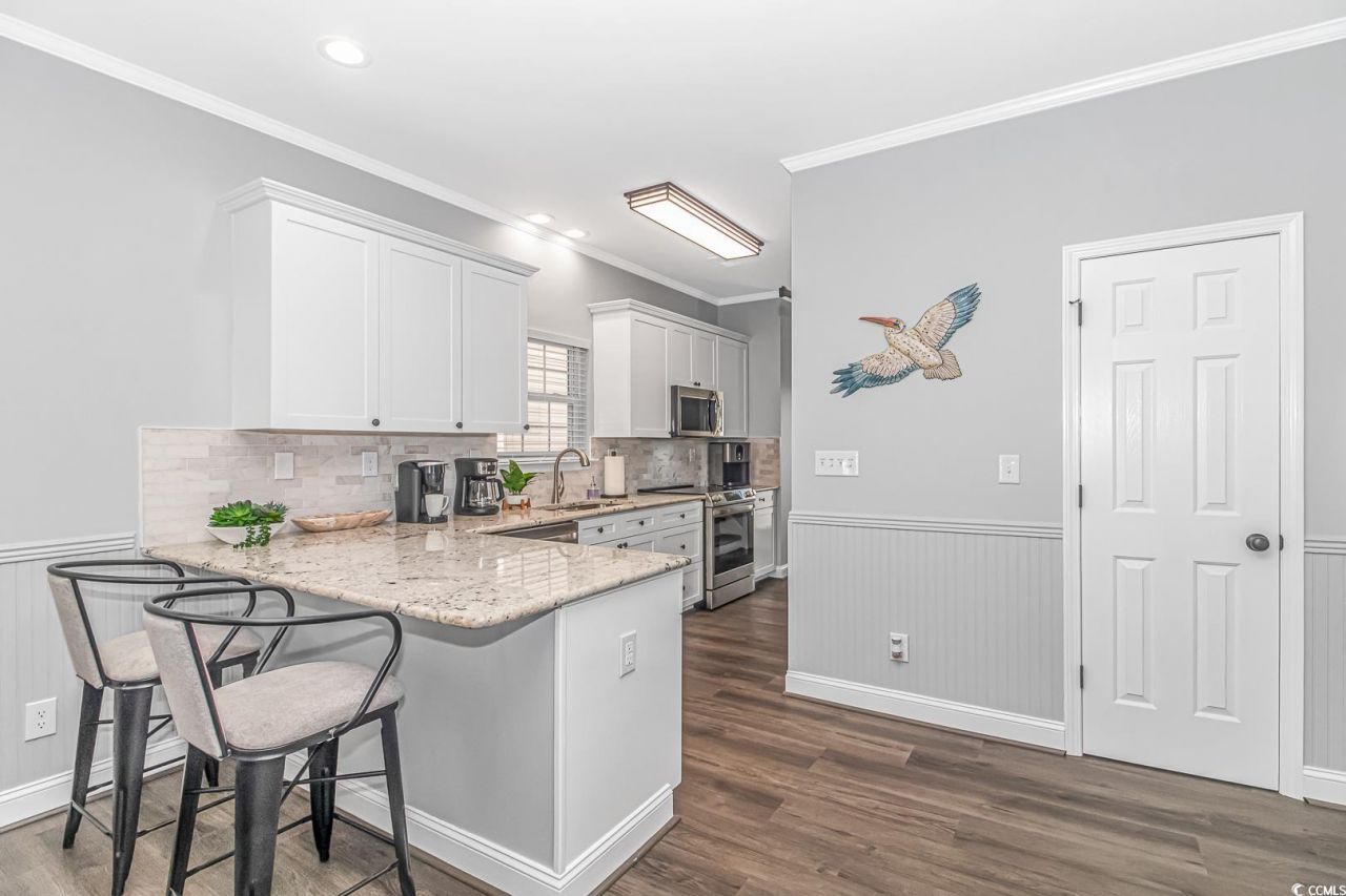 6001 - 1098 S Kings Hwy. Photo 6