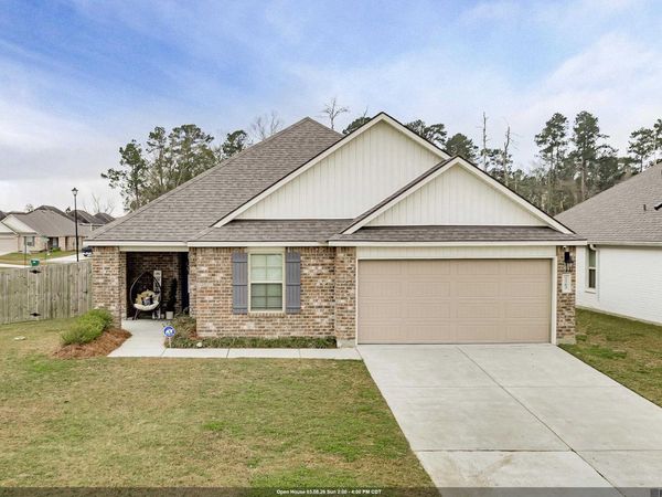 7762 Joe Lynn Trails, Denham Springs, LA 70726
