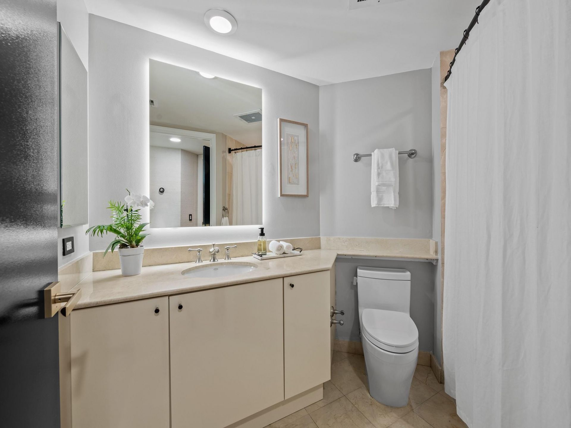 411 N New River Drive, Unit 2401, Fort Lauderdale, FL 33301 Photo