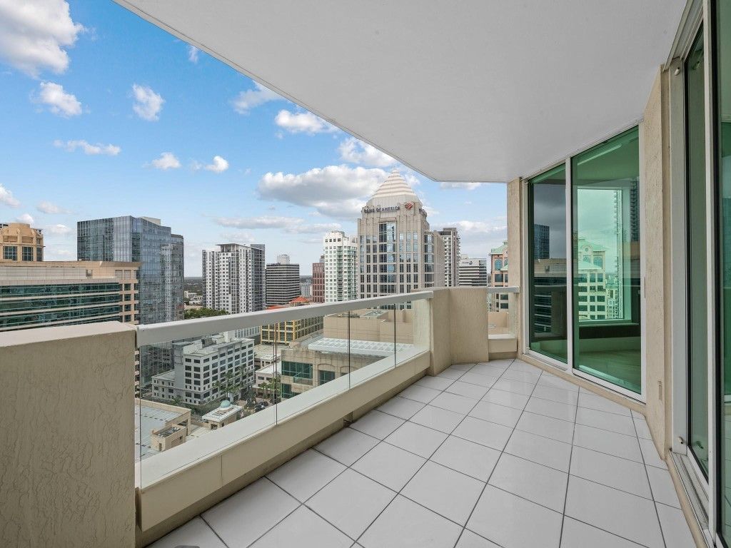 411 N New River Dr, Unit 2401, Fort Lauderdale, FL 33301 Photo