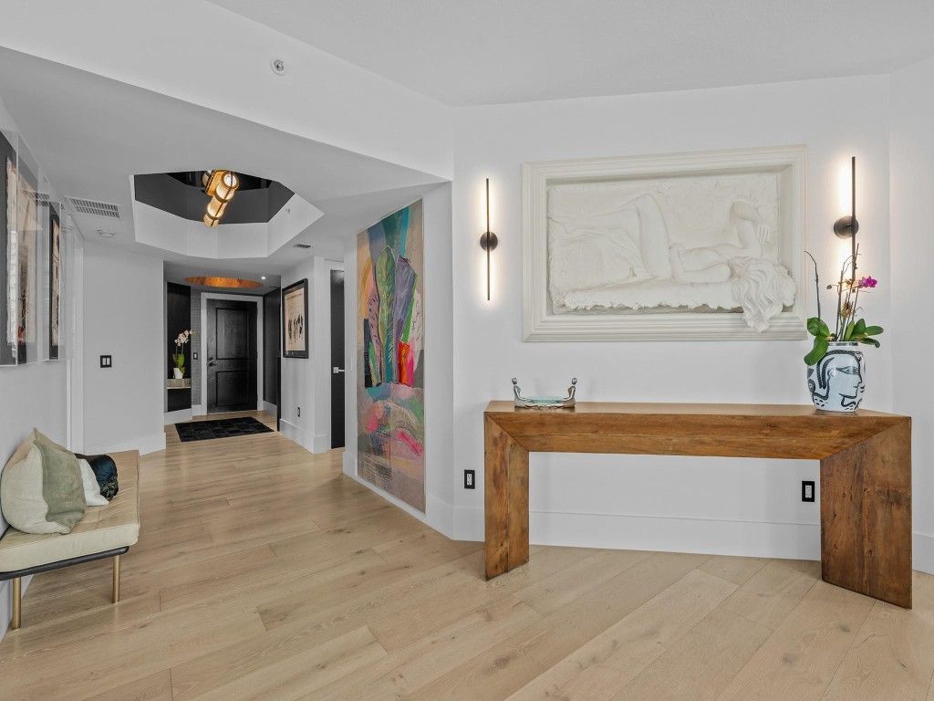 411 N New River Dr, Unit 2401, Fort Lauderdale, FL 33301 Photo