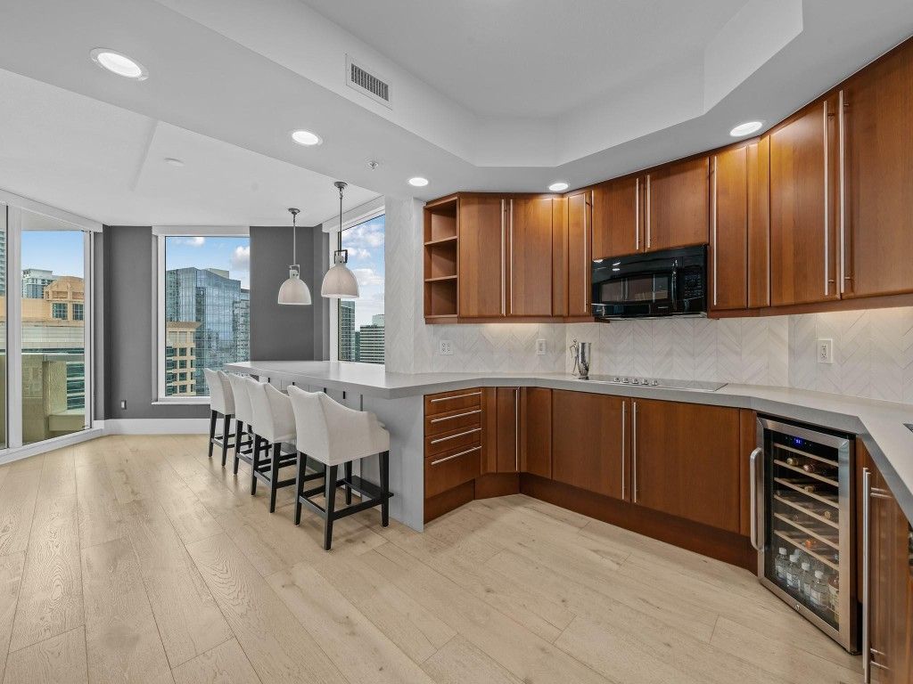 411 N New River Dr, Unit 2401, Fort Lauderdale, FL 33301 Photo