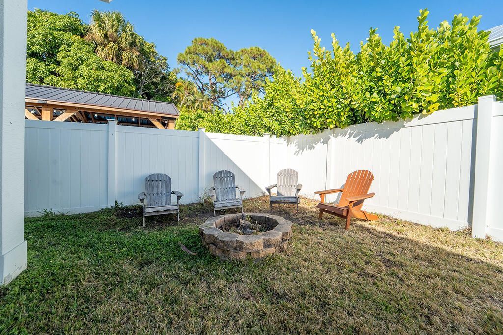 443 SE Dolphin Drive, Stuart, FL 34996 Photo