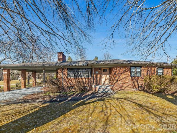 3869 Crab Creek Road, Penrose, NC 28739