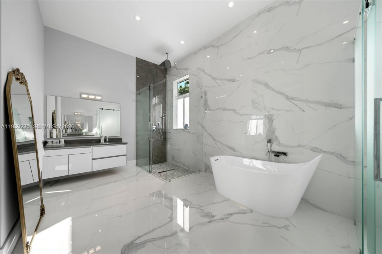 10250 SW 135th St, Miami, FL 33176 Photo