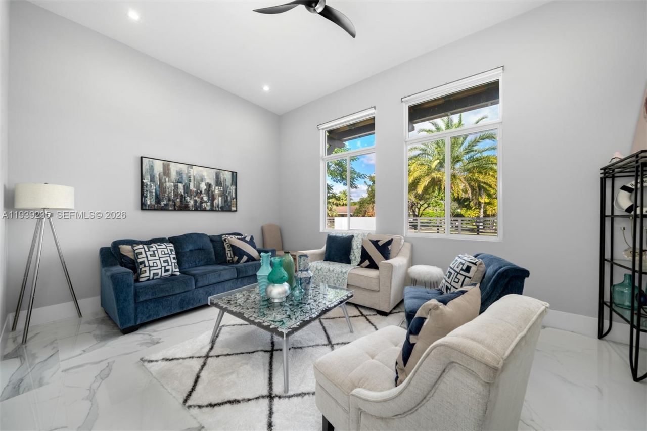 10250 SW 135th St, Miami, FL 33176 Photo