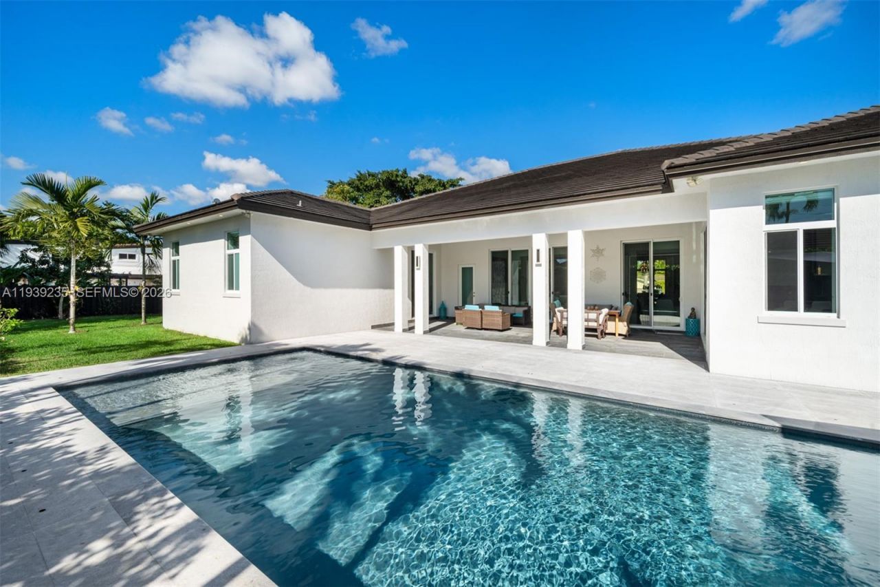 10250 SW 135th St, Miami, FL 33176 Photo