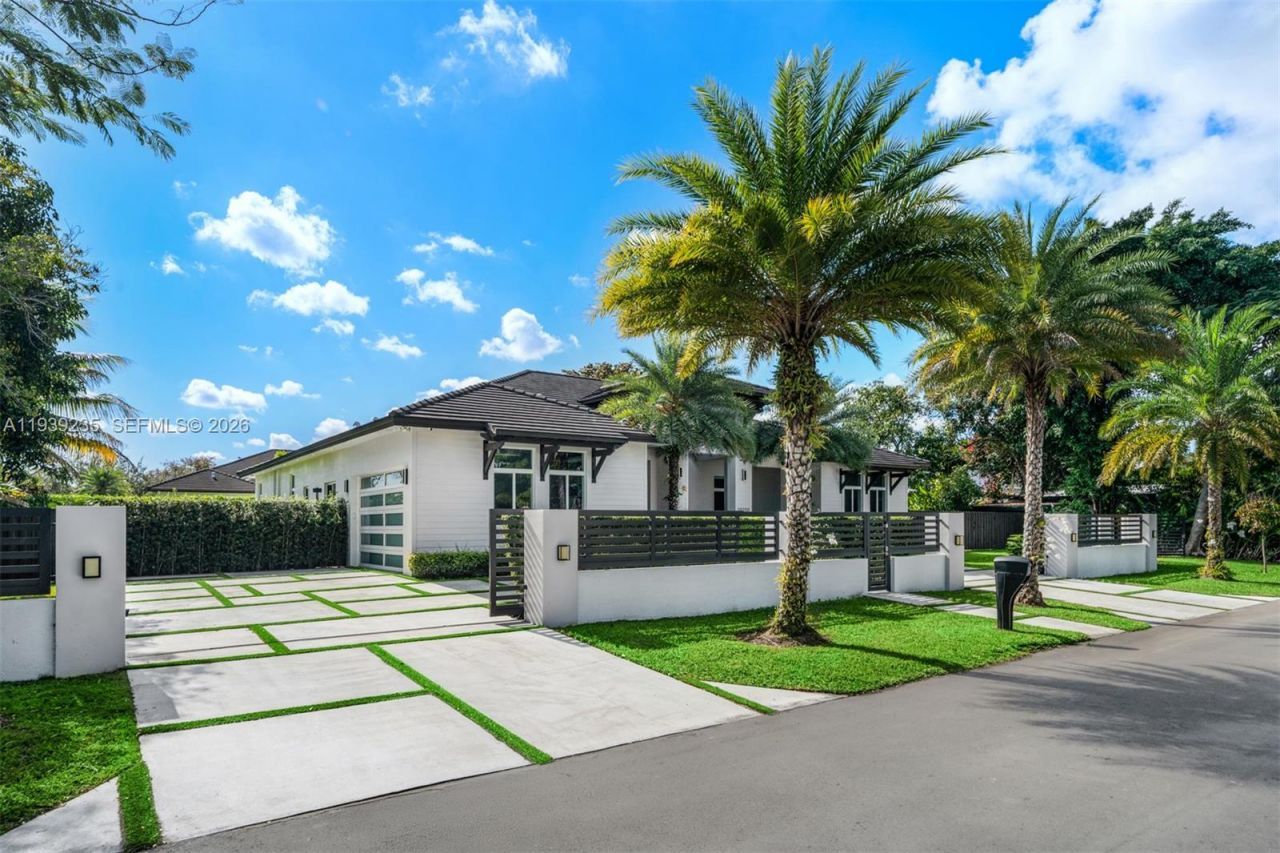 10250 SW 135th St, Miami, FL 33176 Photo