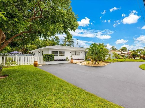 1320 NE 27th Ave, Pompano Beach, FL 33062