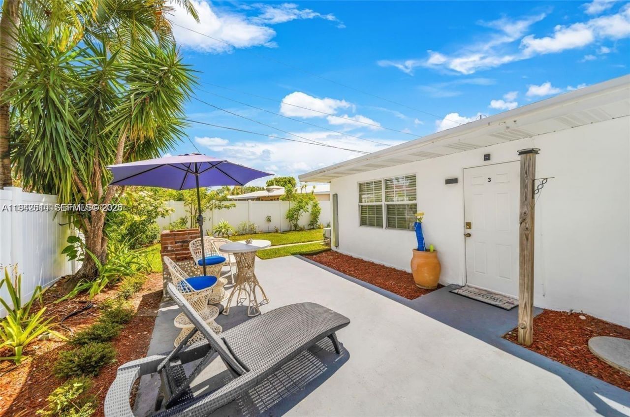 1320 NE 27th Ave, Pompano Beach, FL 33062 Photo