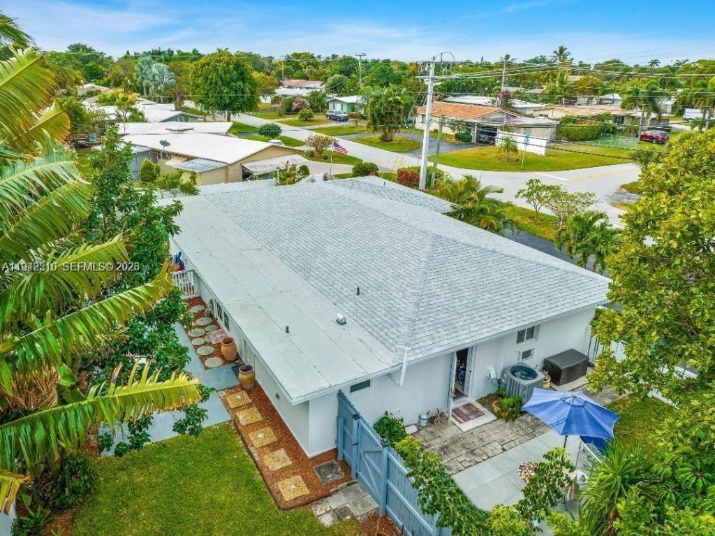 1320 NE 27th Ave, Pompano Beach, FL 33062 Photo