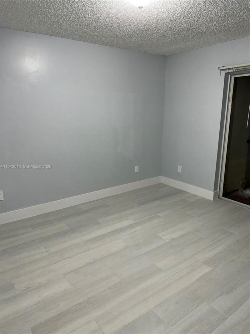 440 S Park Rd , Unit 4-207, Hollywood, FL 33021 Photo