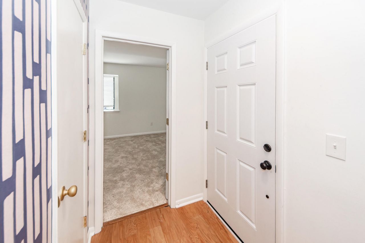 1141 Shadow Lake Circle Photo 6