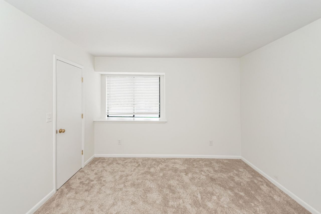 1141 Shadow Lake Circle Photo 7