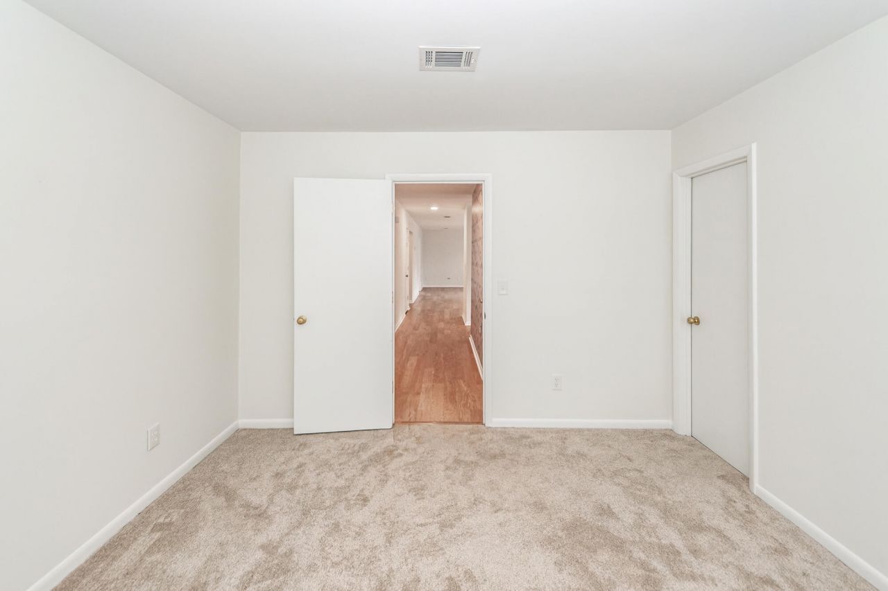 1141 Shadow Lake Circle Photo 9