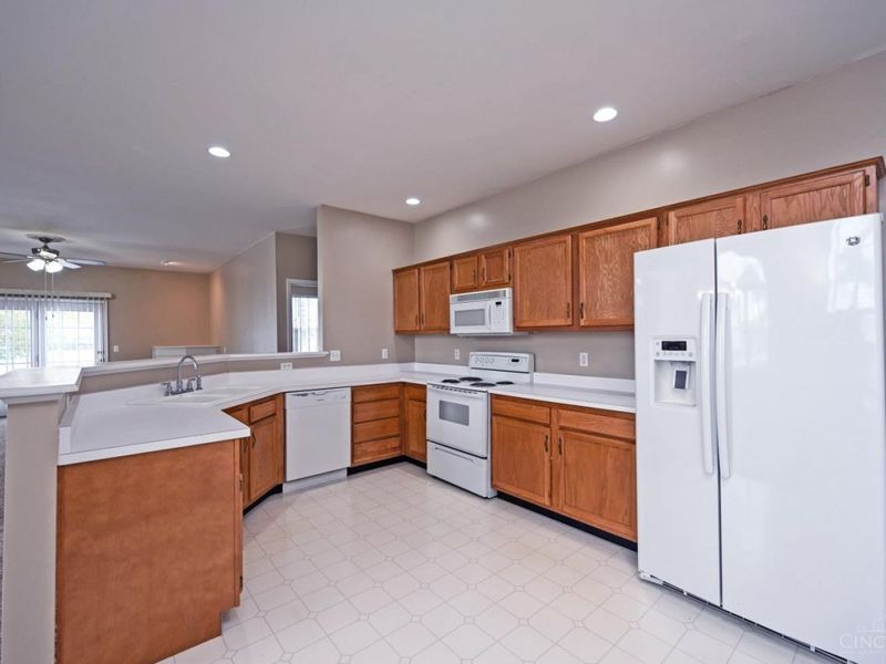 704 Traverse Creek Drive, Miami Twp, OH 45150 Photo 18