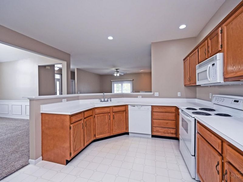 704 Traverse Creek Drive, Miami Twp, OH 45150 Photo 19