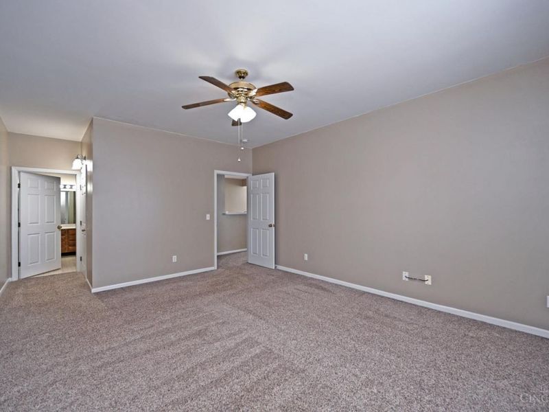 704 Traverse Creek Drive, Miami Twp, OH 45150 Photo 28