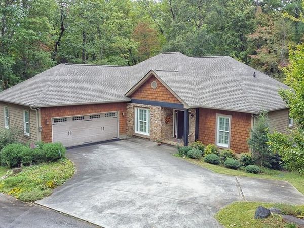 10 Quiet Place Lane, Clayton, GA 30525