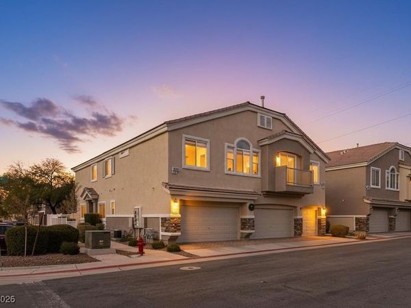 1069 Thrill Court, Unit 3, Henderson, NV 89002