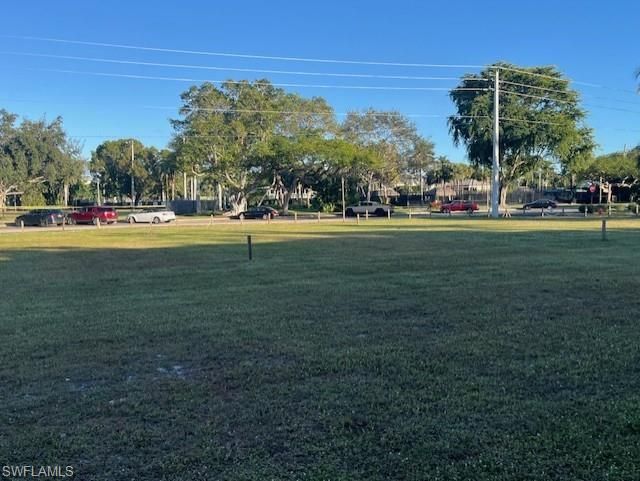 670 Park St, Naples, FL 34102 Photo