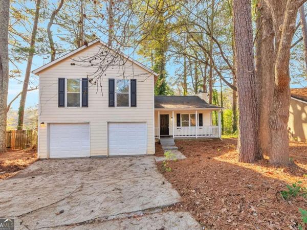 1012 Mainstreet Lake Drive, Stone Mountain, GA 30088