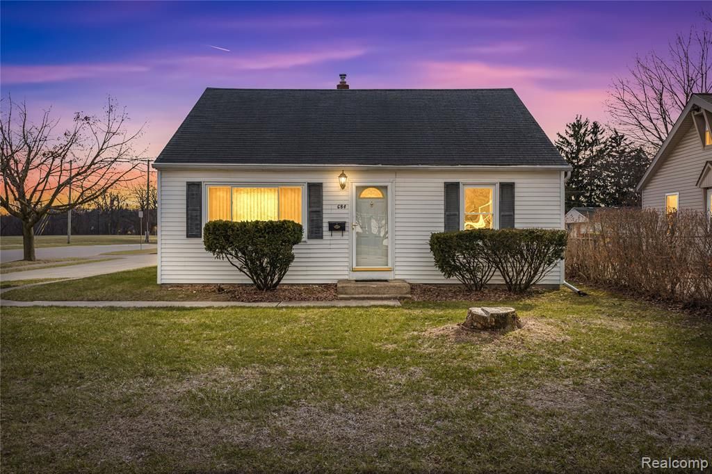 684 Greylock Street, Belleville, MI 48111 Main Photo