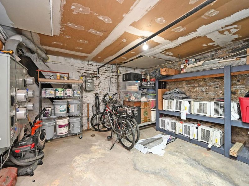 118 E Liberty Street, Cincinnati, OH 45202 Photo 92