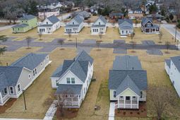 754 Poplar Street photo 4