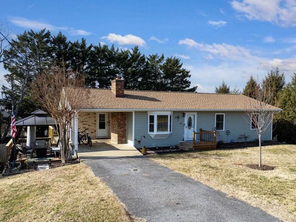 507 BARKMAN AVE, ELKTON, VA 22827