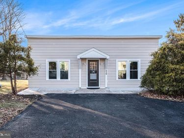 210 BEAVER ROAD, HARRISBURG, PA 17112