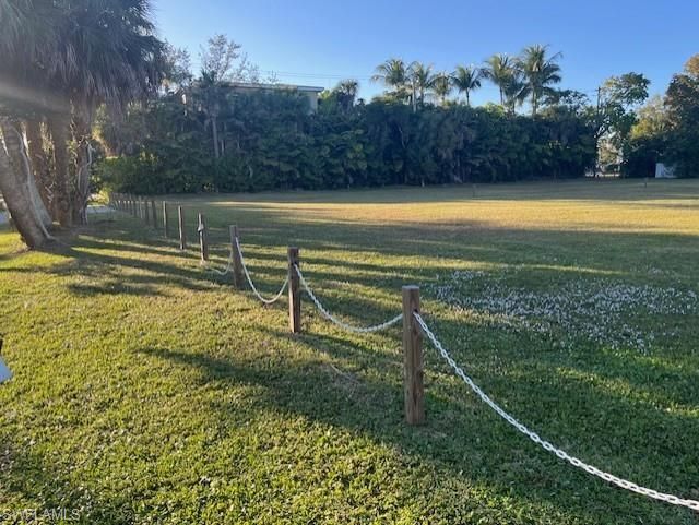680 Park St, Naples, FL 34102 Photo
