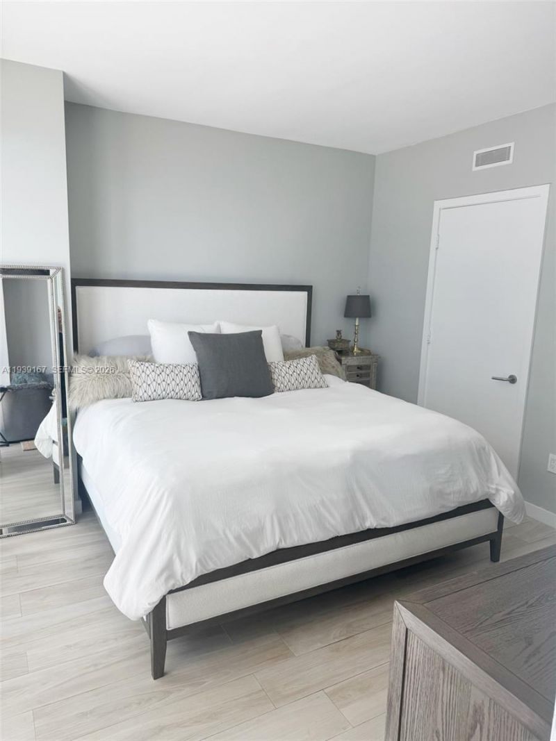 1300 S Miami Ave, Unit 2808, Miami, FL 33130 Photo