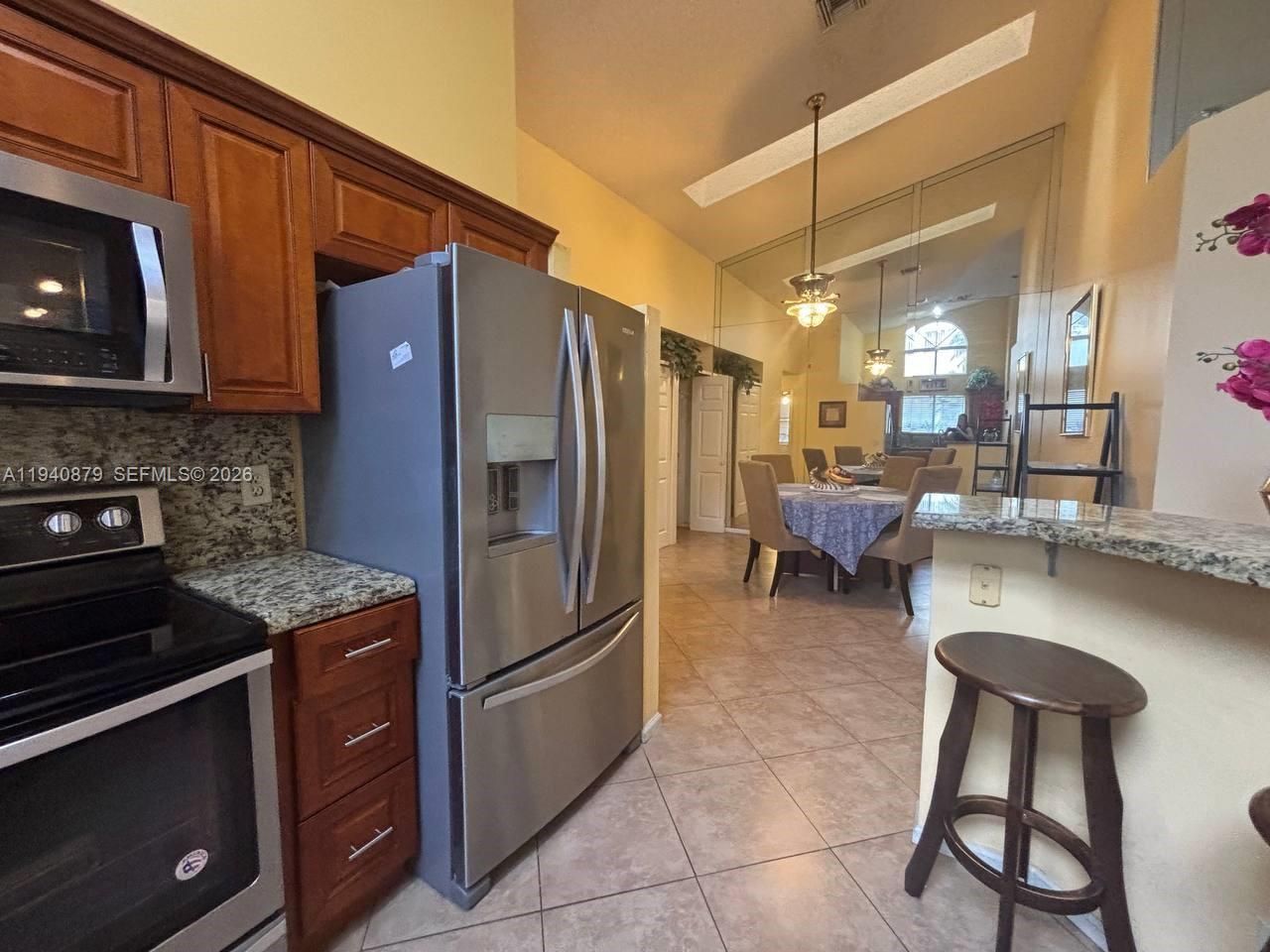 7390 S Pinewalk Dr S, Margate, FL 33063 Photo