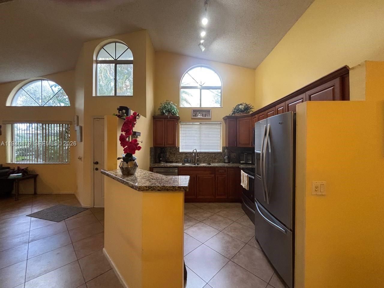 7390 S Pinewalk Dr S, Margate, FL 33063 Photo