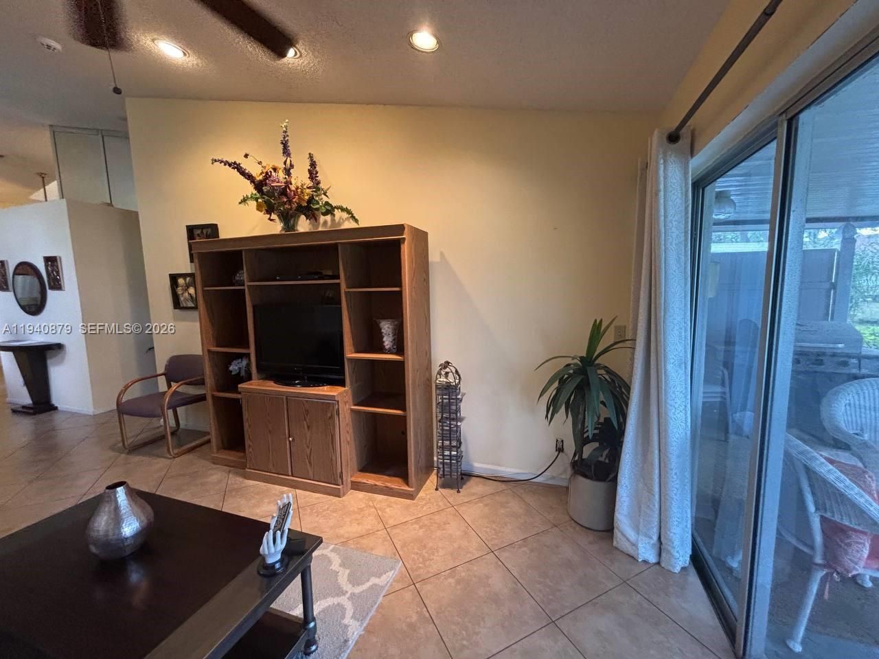 7390 S Pinewalk Dr S, Margate, FL 33063 Photo