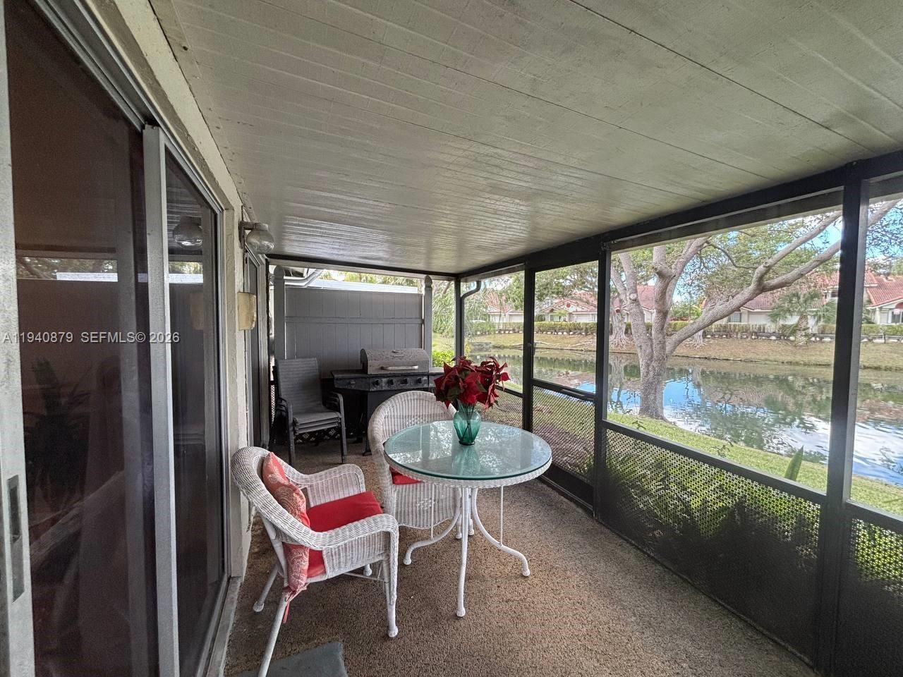 7390 S Pinewalk Dr S, Margate, FL 33063 Photo