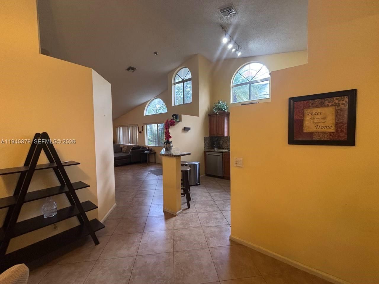 7390 S Pinewalk Dr S, Margate, FL 33063 Photo