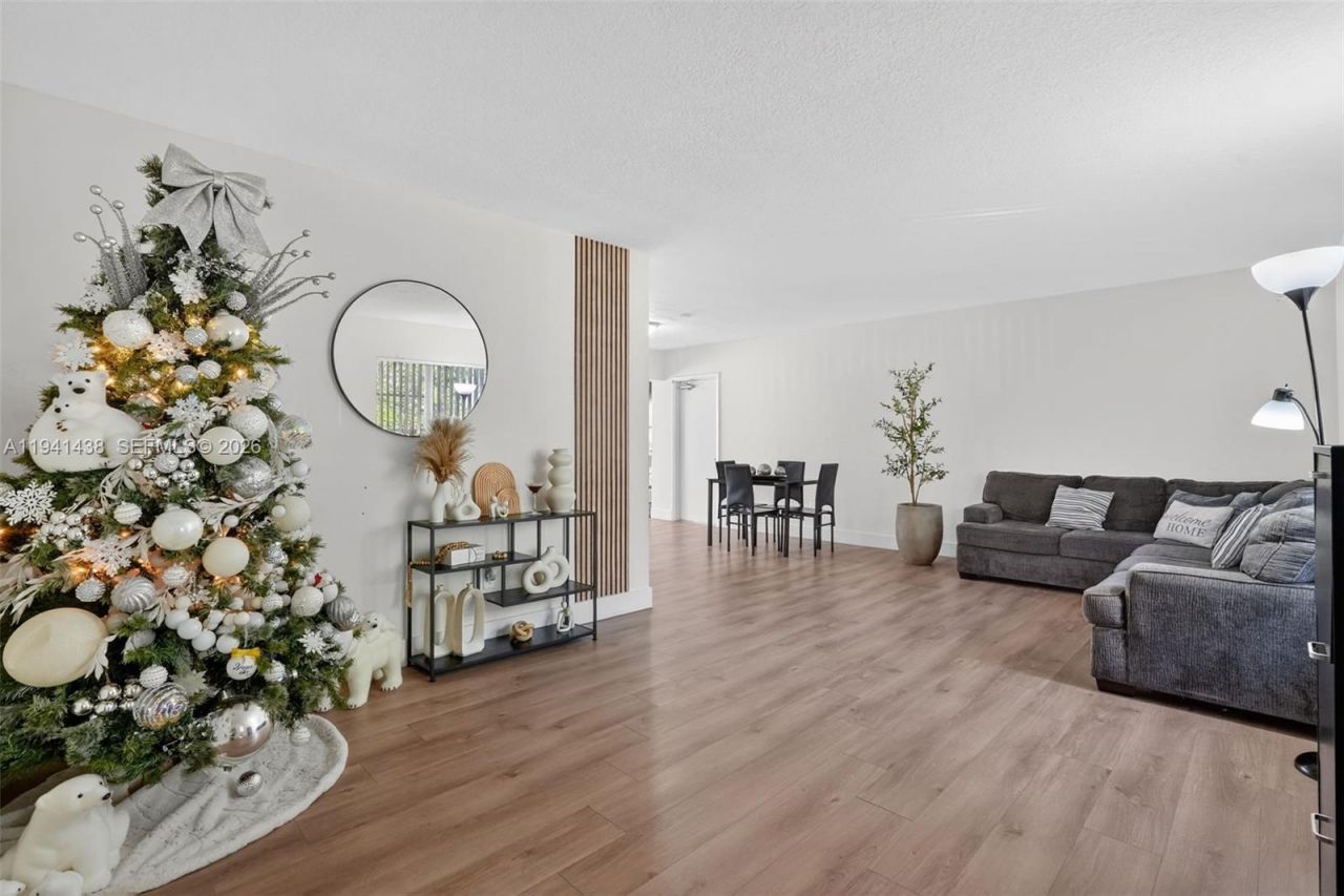 8500 SW 16th St, Miami, FL 33155 Photo