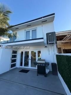 1955 NE 123rd St , North Miami, FL 33181 Photo