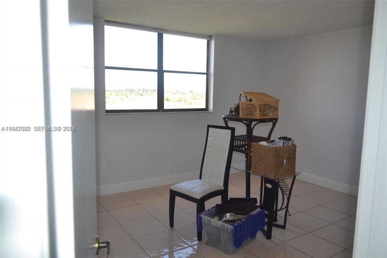 10155 NW 9th St Cir, Unit 4-507, Miami, FL 33172 Photo