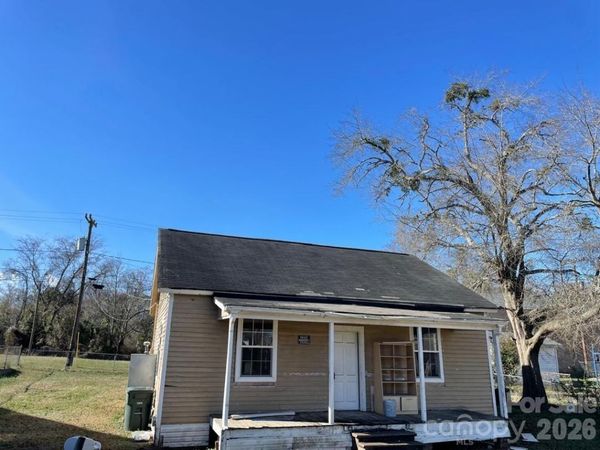 35 Center Street, Great Falls, SC 29055