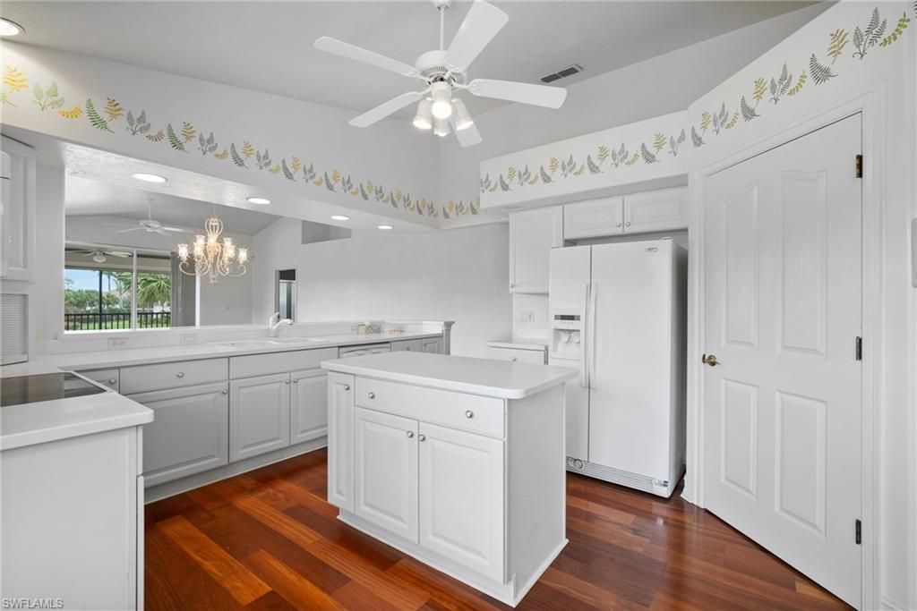 8196 Saratoga Dr, Unit 503, Naples, FL 34113 Photo