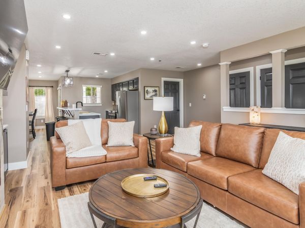 635 Ozark Mountain Resort Drive, Unit 115, Kimberling City, MO 65686