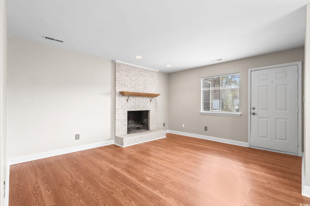 6517 Valene Ct. Photo 4